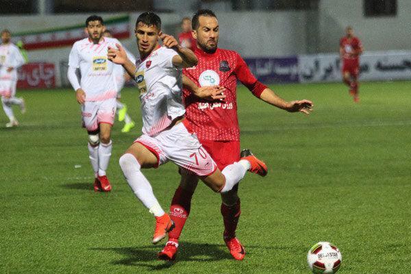 برتری قاطع پرسپولیس در نیمه نخست مقابل سپیدرود رشت رجحان قاطع پرسپولیس در نیمه نخست مقابل سپیدرود رشت