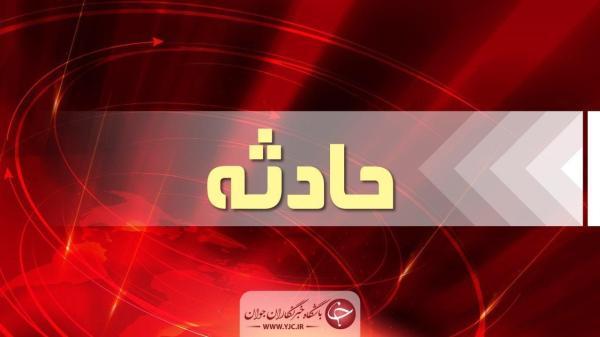 برخورد پراید با درخت در کرمان، 2 مجروح بر جای گذاشت برخورد پراید با درخت در کرمان، 2 مجروح بر جای گذاشت