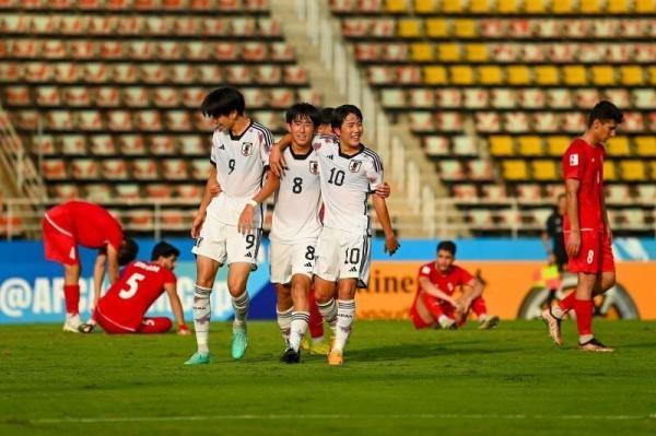 ناکامی تیم فوتبال ایران در هدف دوم ، قطع بازی در اواسط نیمه دوم با ژاپن