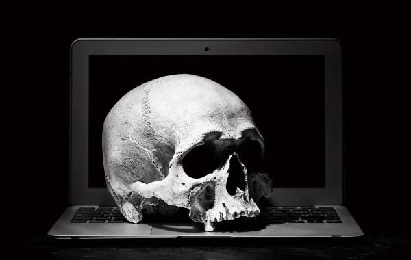 هر آنچه در خصوص تئوری اینترنت مرده باید بدانید